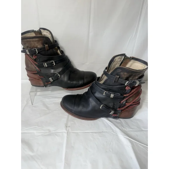 Freebird by Steven Crue boot black Leather Ankle Strap Zip Distress Size 11 - Picture 5 of 16